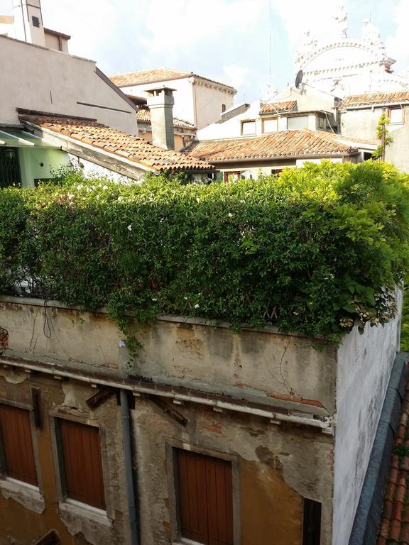 Very Central Apartment In Historical 1600 Palace With Lift A Few Min Walk From San Marco Square Венеция Экстерьер фото