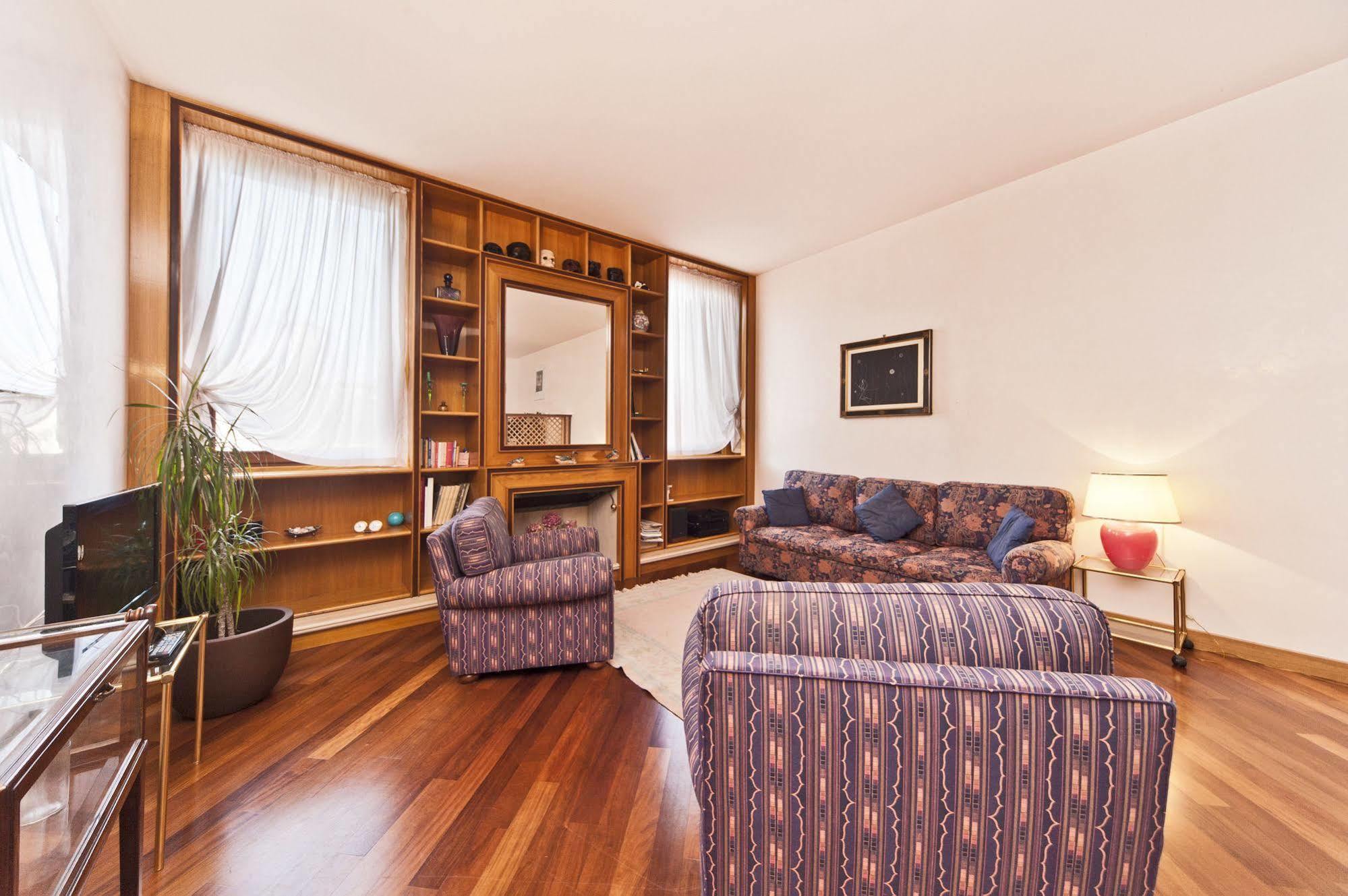 Very Central Apartment In Historical 1600 Palace With Lift A Few Min Walk From San Marco Square Венеция Экстерьер фото